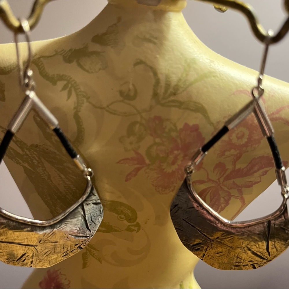 Elegant Two-Tone Teardrop Earrings
